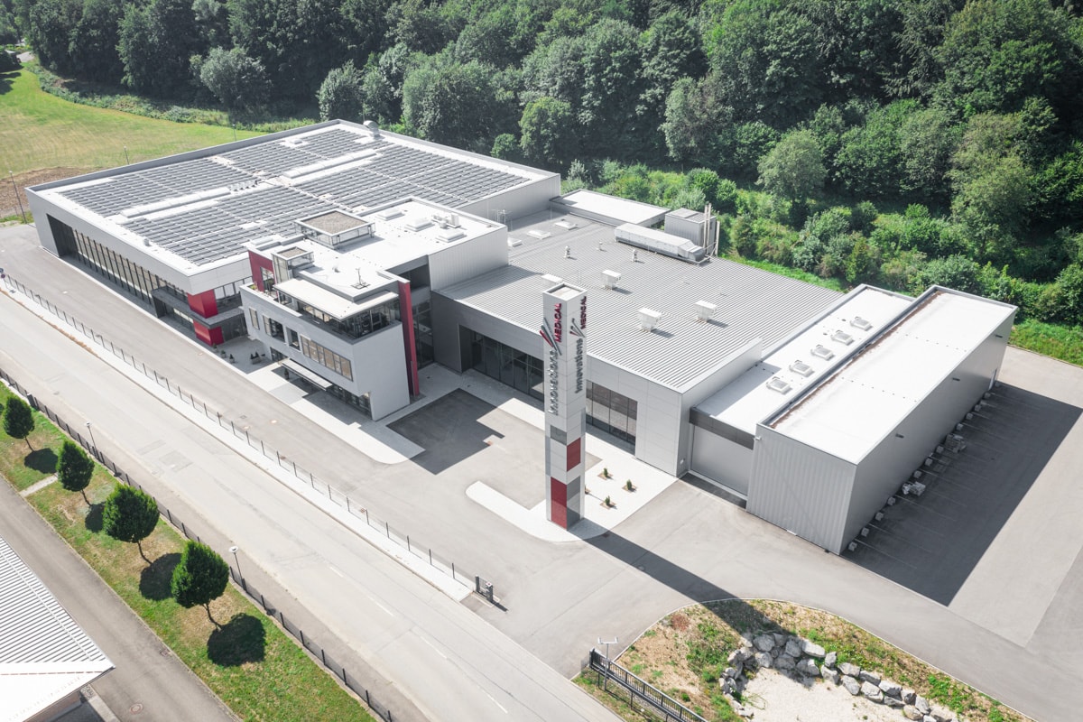 Gebäude der Firma Innovations Medical aus Tuttlingen fotografiert von oben